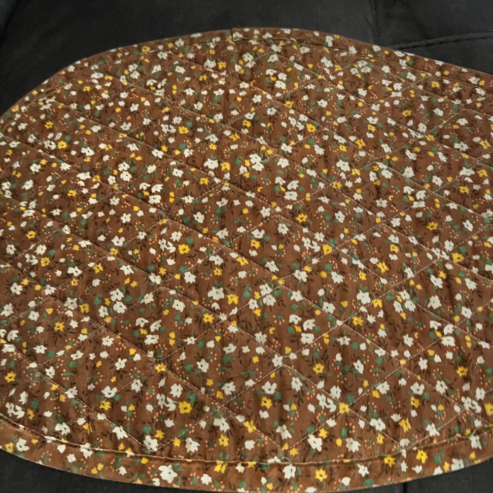 Floral Quilted Table Mat